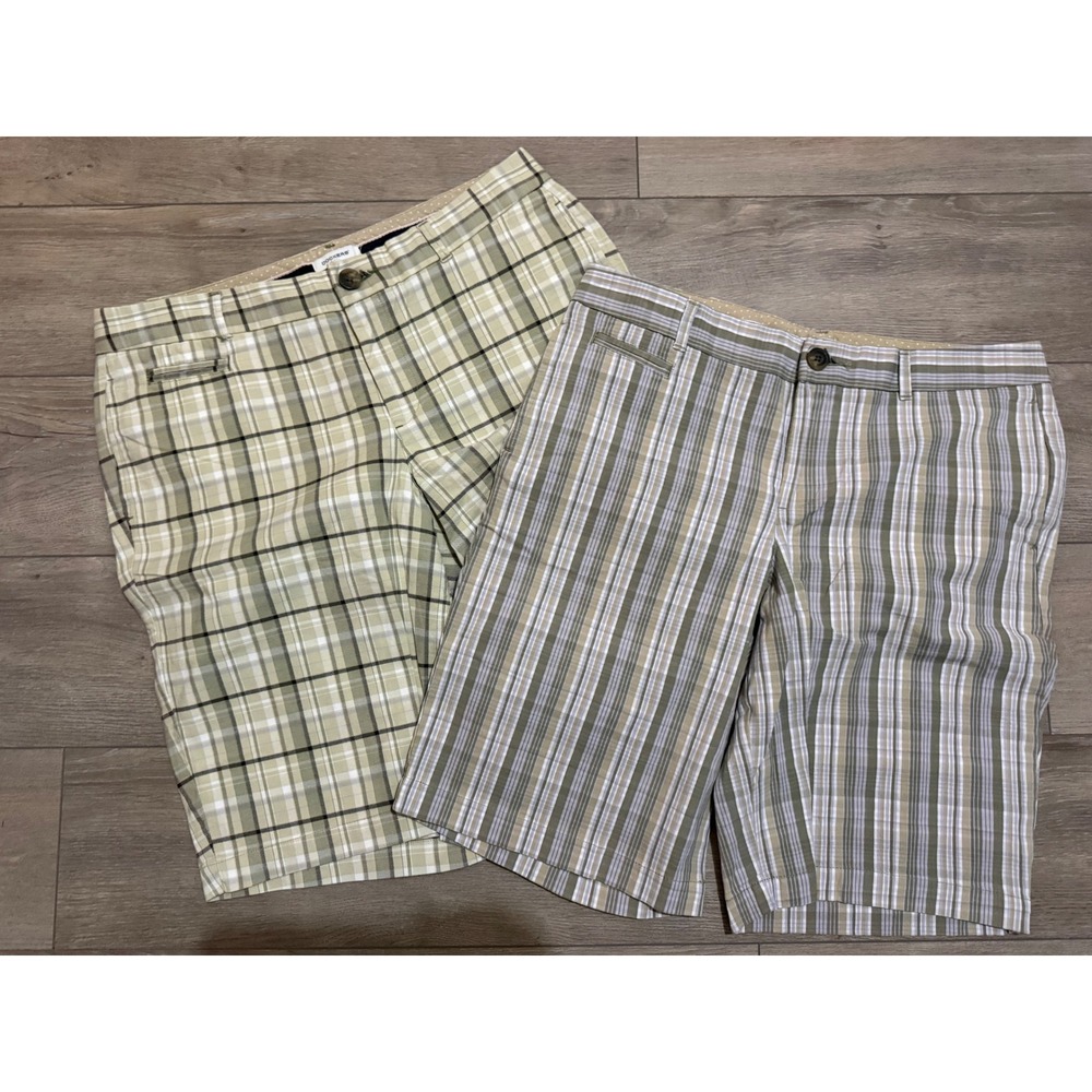 Dockers Favorite Fit Plaid Shorts Bundle Size 8 Green Tan Neutral 2 Pairs